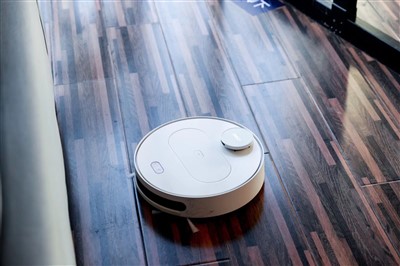 Mutindu ya kusadila aspirateur ya robot ya mayele